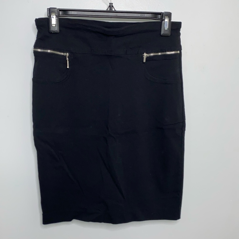 Slim fit skirt